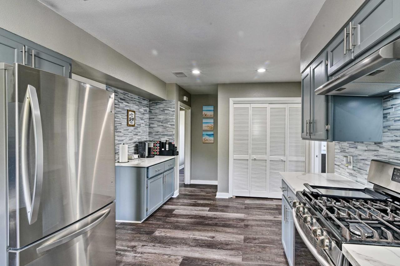 Spacious And Modern Family Duplex In Galveston! Екстериор снимка